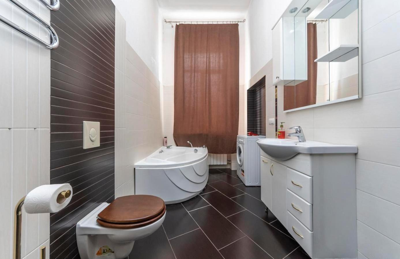 Comfortable Apartment On Mikhaylovskiy Lane Kiev Extérieur photo