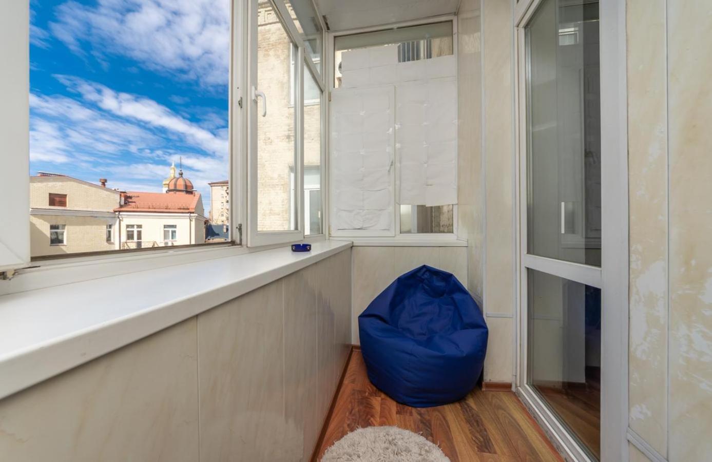 Comfortable Apartment On Mikhaylovskiy Lane Kiev Extérieur photo