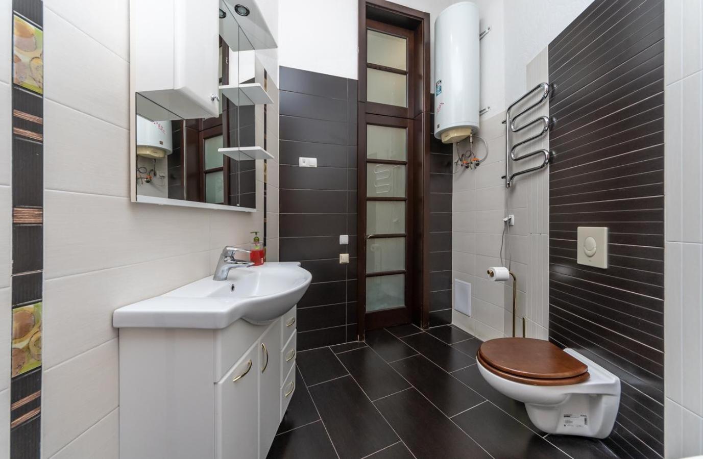 Comfortable Apartment On Mikhaylovskiy Lane Kiev Extérieur photo