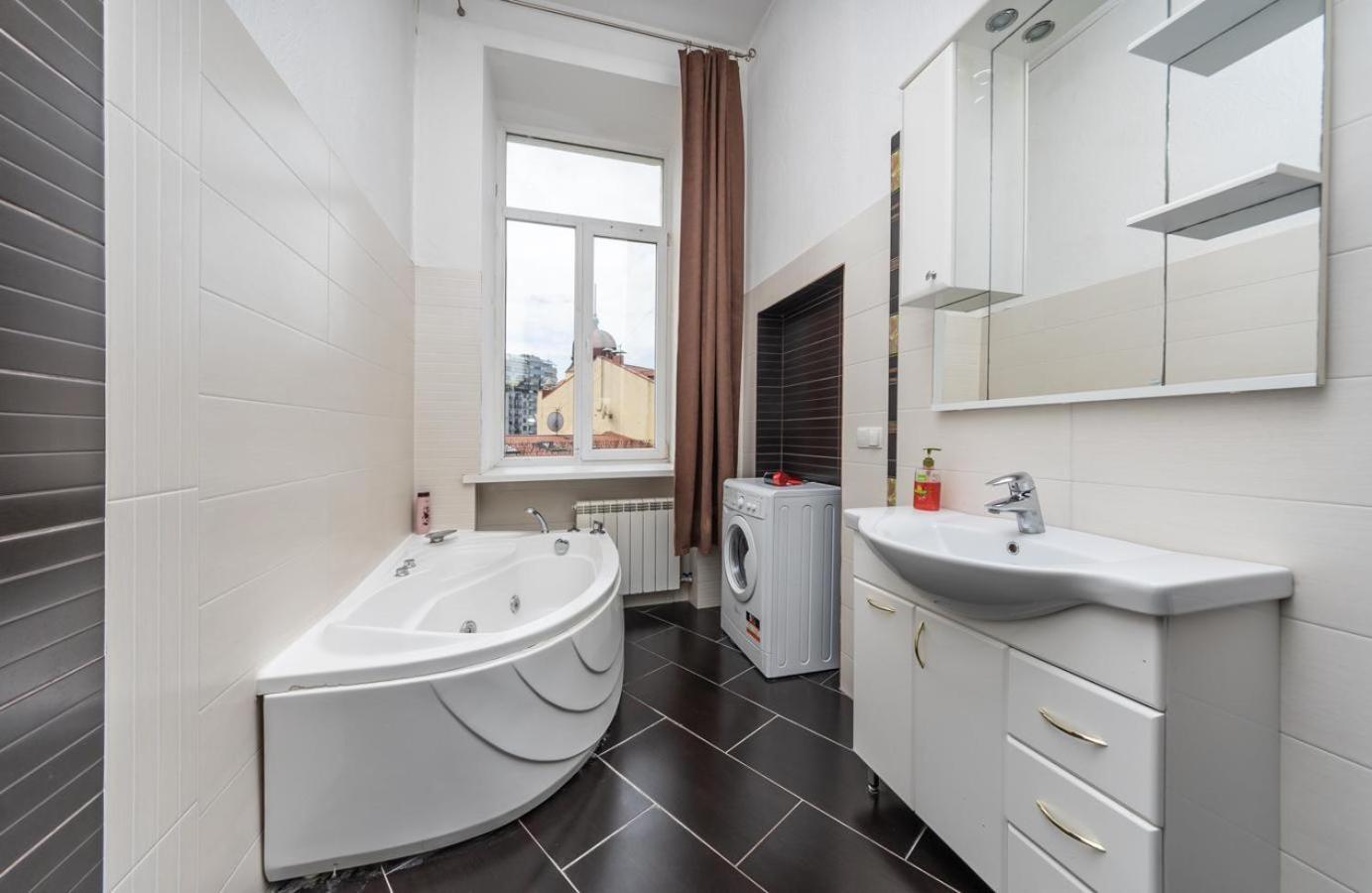 Comfortable Apartment On Mikhaylovskiy Lane Kiev Extérieur photo